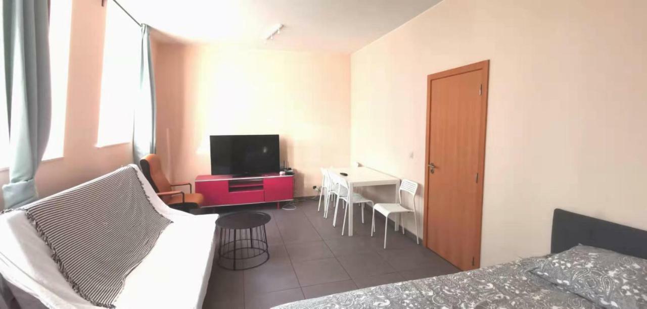 In The Heart Of Brussels Appartement Buitenkant foto